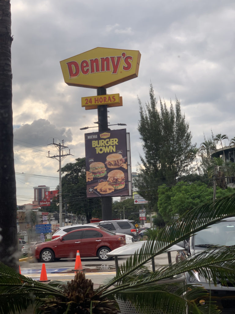 Denny's sign in San Salvador